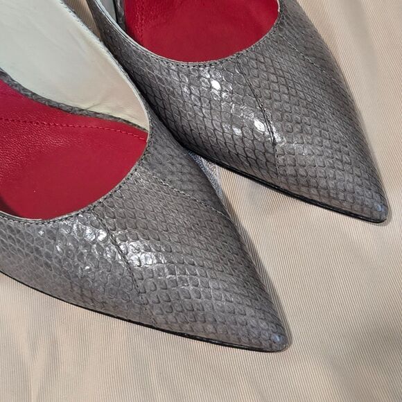 Cesare Paciotti womens 37/6 Snake Gray Pumps 2.5\